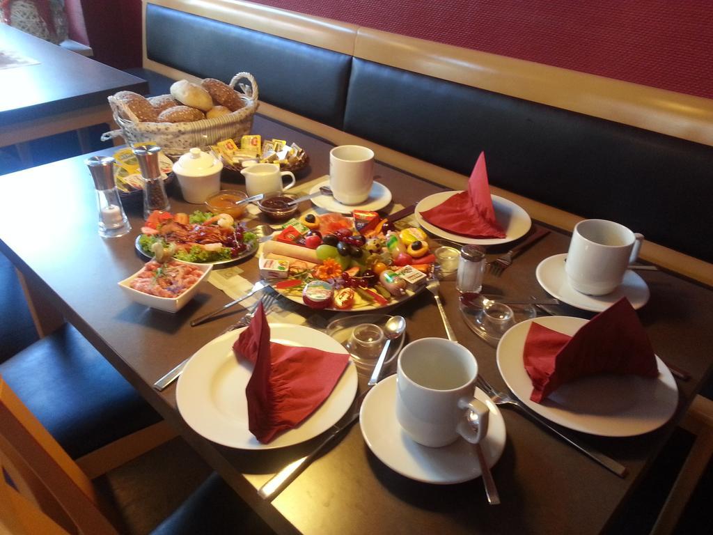 Café Pension Steffen Sanitz Extérieur photo